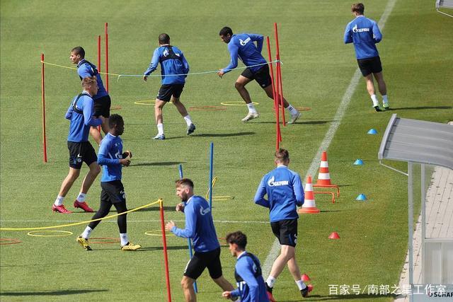 切尔西官方为韦斯利庆生 22年加盟至今只踢了32场