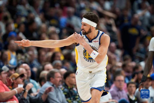 拉塞尔26分詹姆斯19+11+8 湖人胜雷霆再回第九